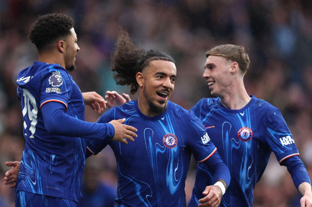 鲍威尔成为 鲍威尔成为